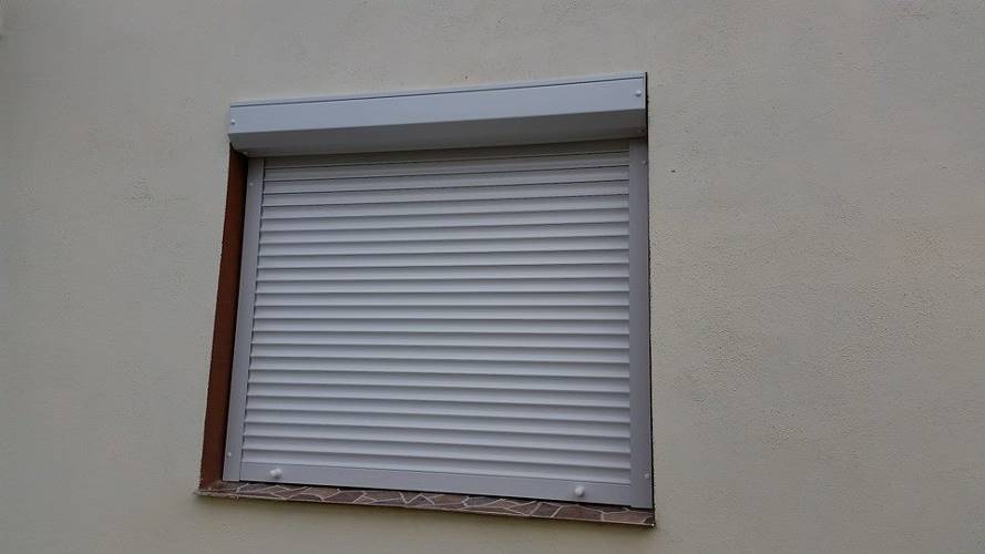 RULOU IEFTIN DIN ALUMINIU